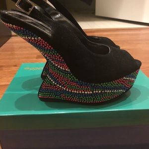 Black/multi color wedge peep toe heel size 10